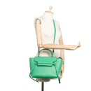 sac de seconde main belt celine en cuir vert porté 1