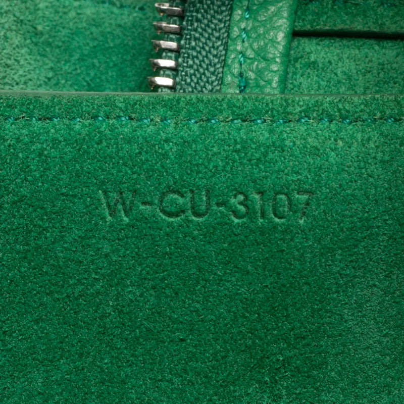 sac de seconde main belt celine en cuir vert numéro de série