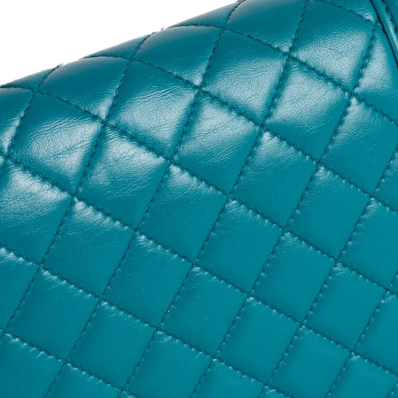 sac de seconde main boy chanel  en cuir bleu défaut 3