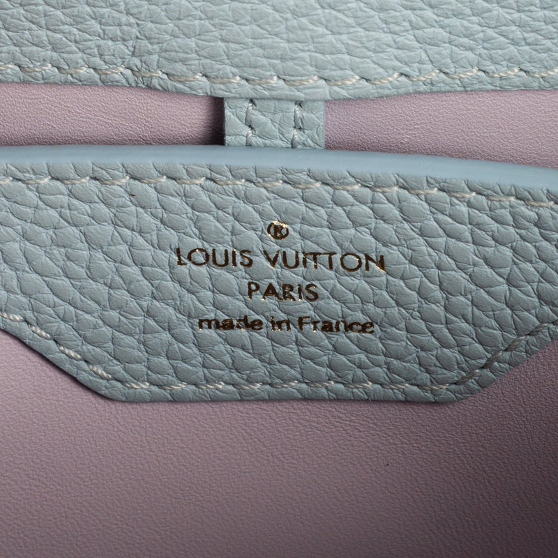 sac de seconde main capucines  louis vuitton  en cuir bleu label