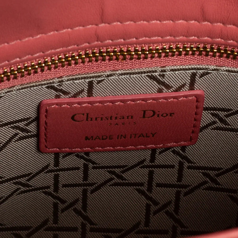 sac de seconde main lady dior  dior  en cuir rose label