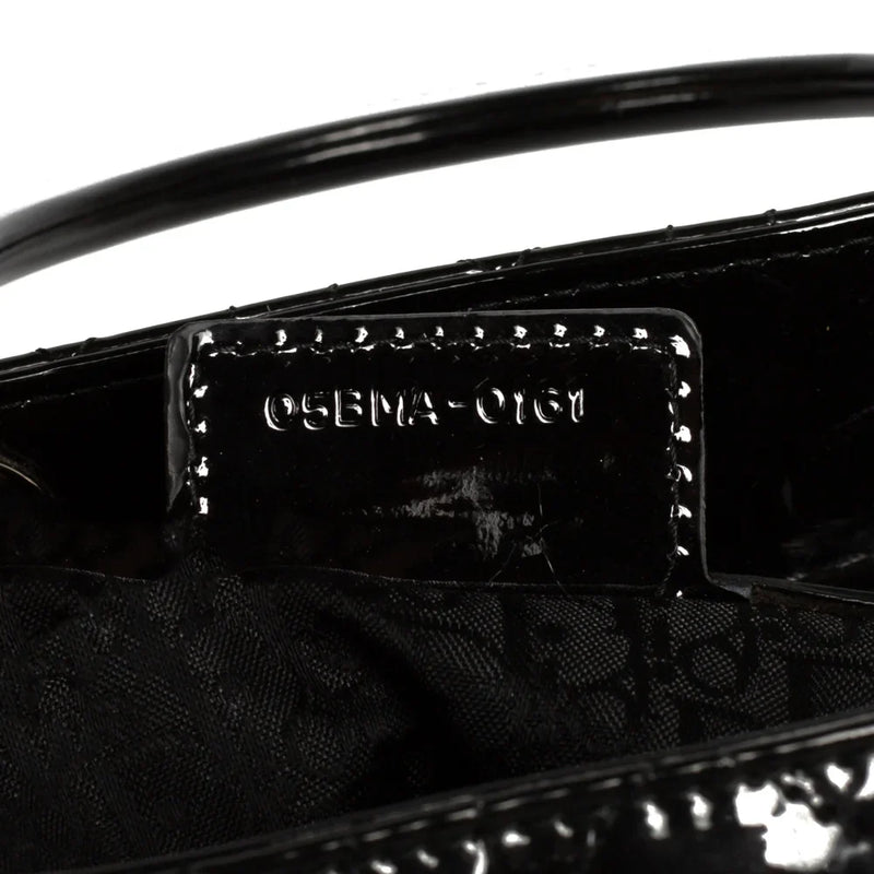 sac de seconde main lady  dior en cuir verni noir numéro de série