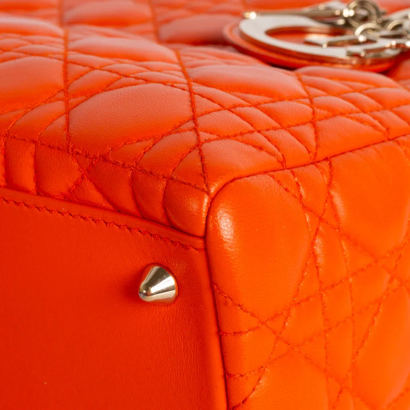 sac de seconde main lady dior  dior  en cuir orange  coin 