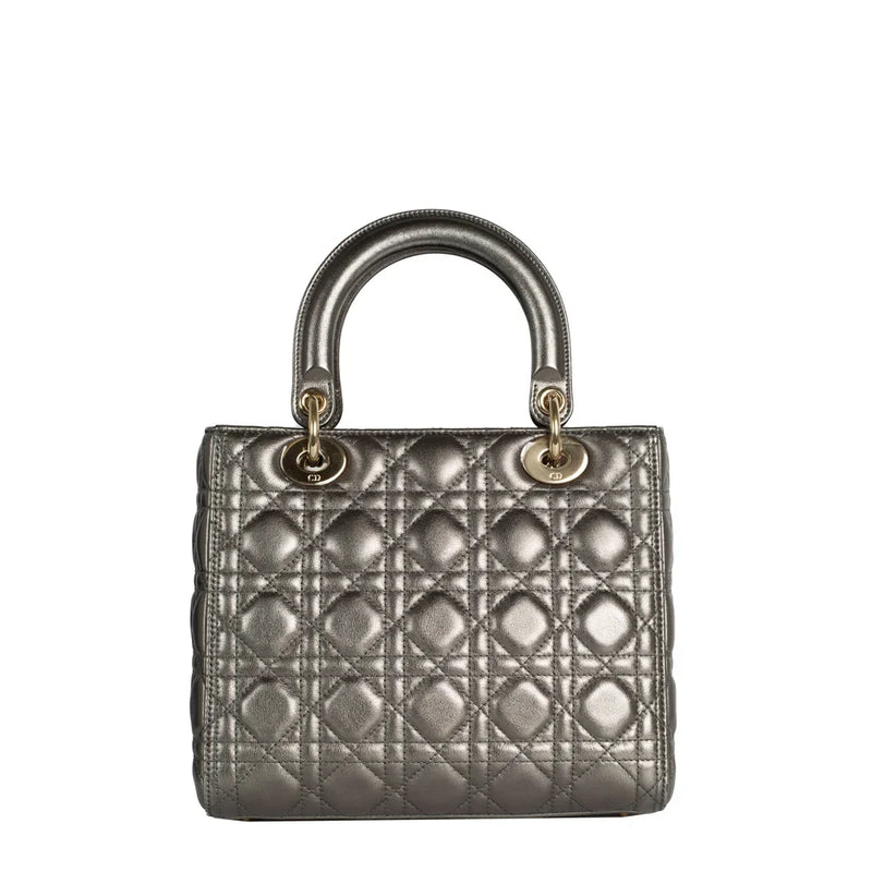 sac de seconde main lady dior  en cuir argenté dos