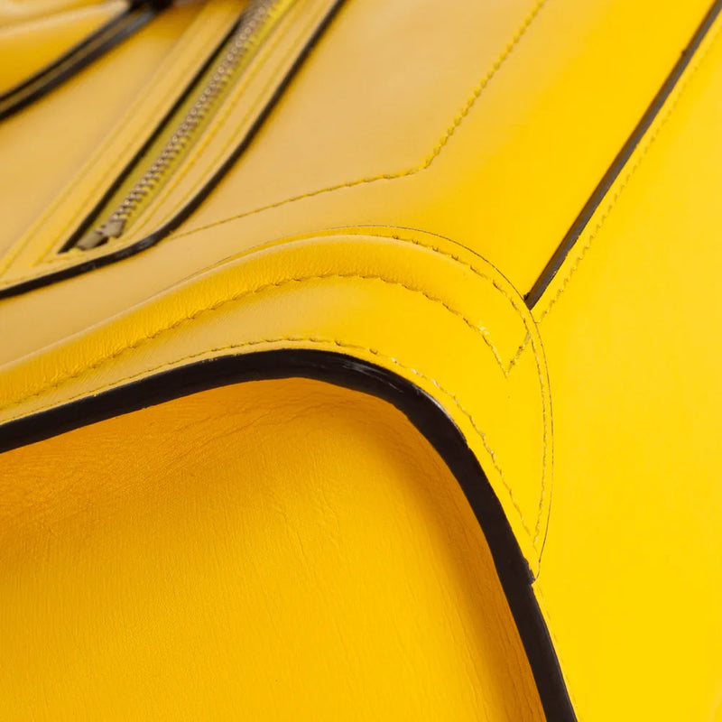 sac de seconde main luggage céline  en cuir jaune coin 