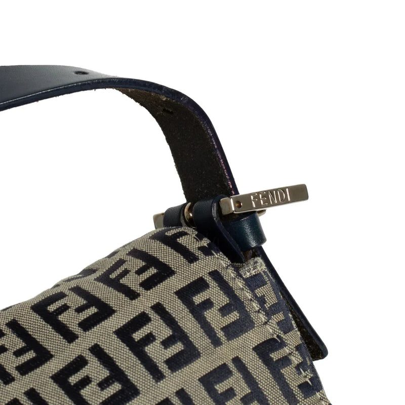 sac de seconde main mamma baguette fendi  en toile monogramme défaut 2