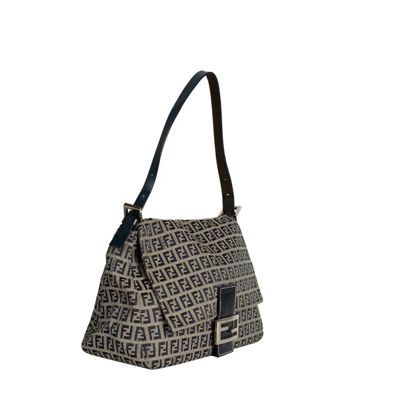 sac de seconde main mamma baguette fendi  en toile monogramme bleu côté