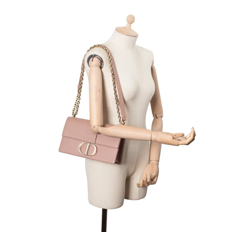 sac de seconde main 30 montaigne dior en cuir rose  porté 1