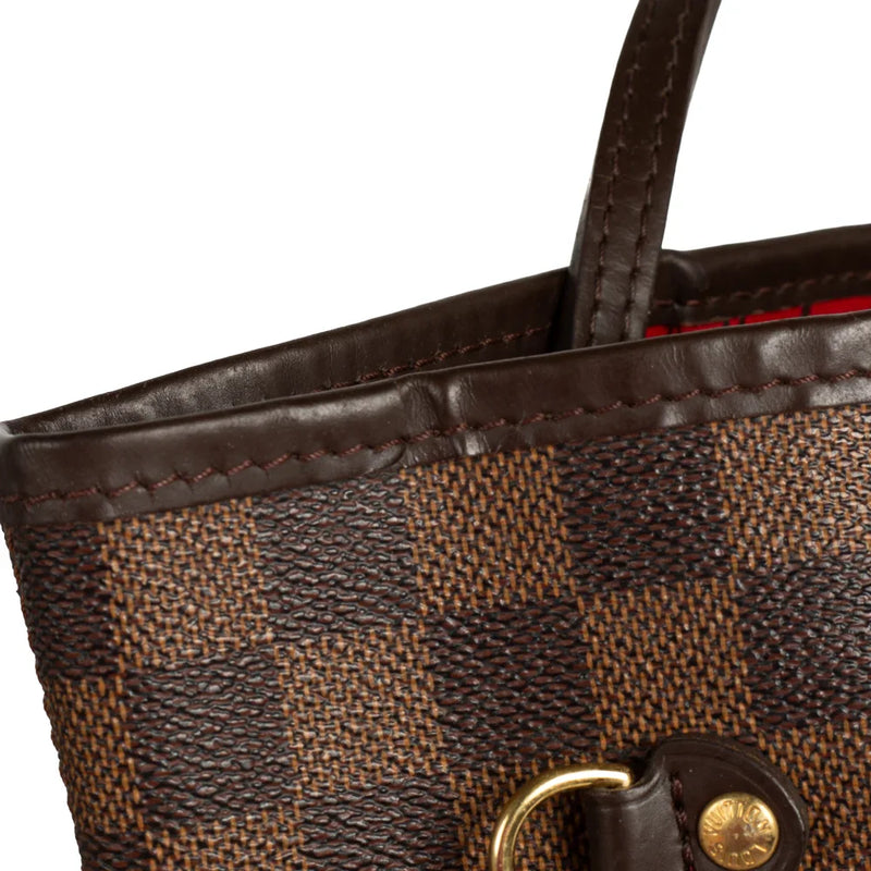 sac de seconde main neverfull louis vuitton en toile damier ébène défaut 3