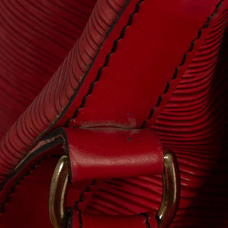 sac de seconde main noé louis vuitton en cuir épi rouge numéro de série