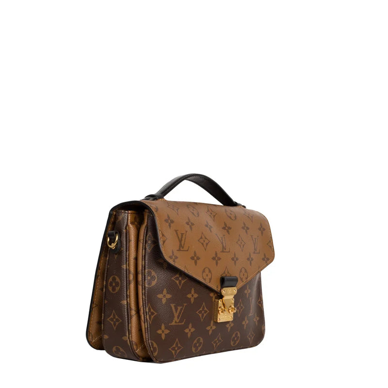 sac de seconde main pochette métis  louis vuitton  en toile monogram marron côté