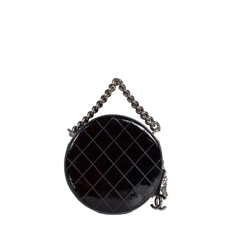 sac de seconde main rond chanel en cuir verni noir  dos