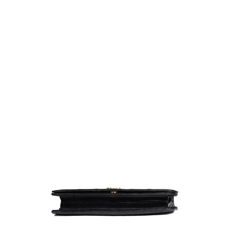 sac de seconde main single flap chanel en cuir noir bas