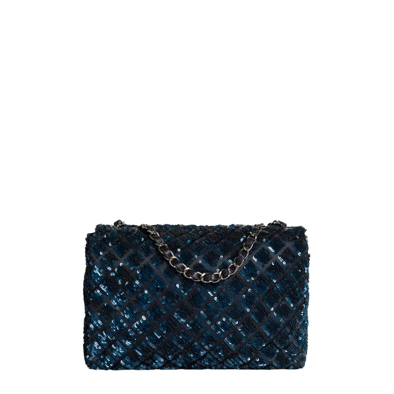 sac de seconde main timeless chanel  en sequins bleu dos