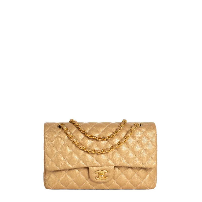 sac de seconde main timeless chanel  en cuir grainé doré face