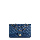 sac de seconde main timeless chanel  en cuir bleu face