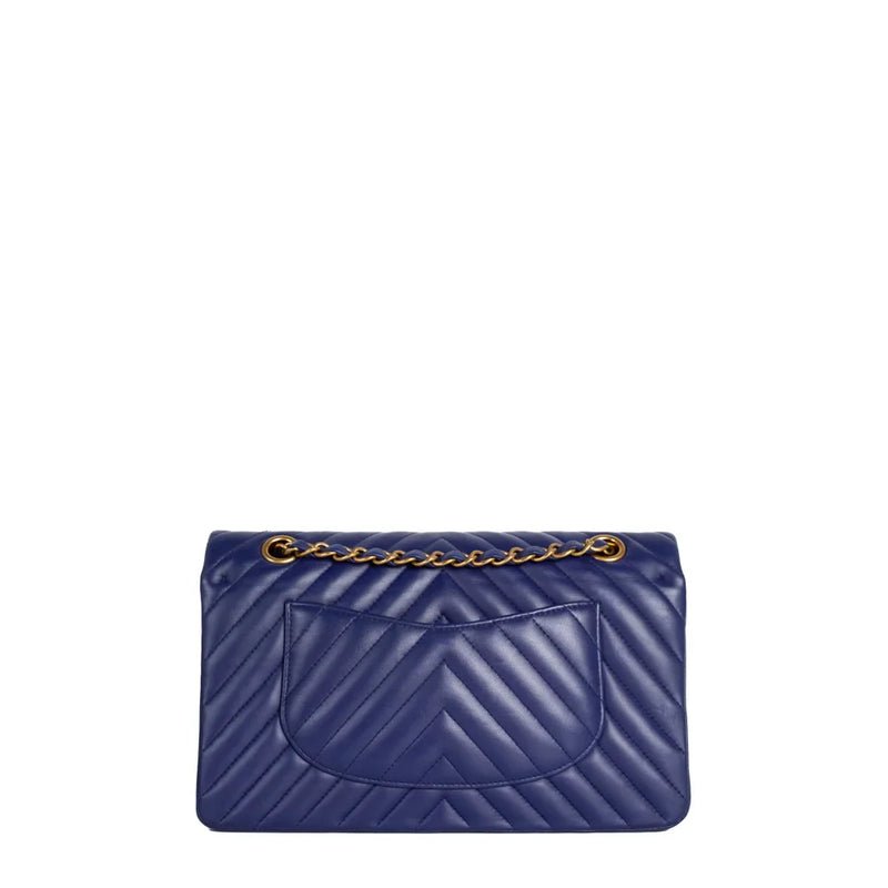 sac de seconde main timeless chanel  en cuir violet dos