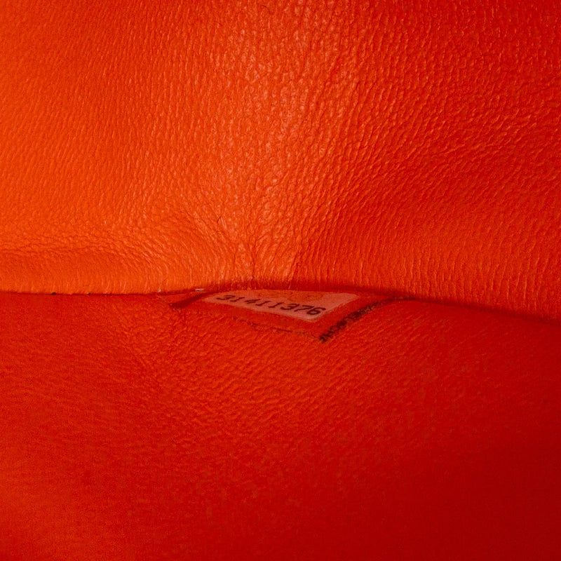 sac de seconde main timeless chanel  en cuir orange  numéro de série