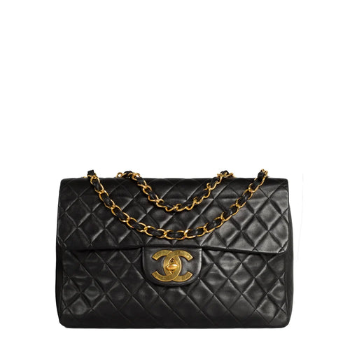 sac de seconde main timeless chanel  en cuir noir face