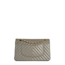 sac de seconde main timeless chanel  en cuir chevron gris dos