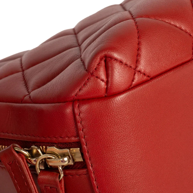 sac de seconde main trendy cc top handle chanel  en cuir rouge  coin 