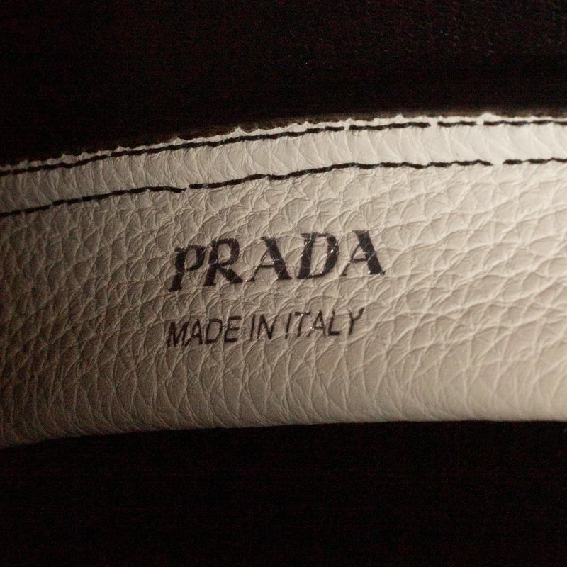 sac de seconde main vitello daino prada en cuir blanc label