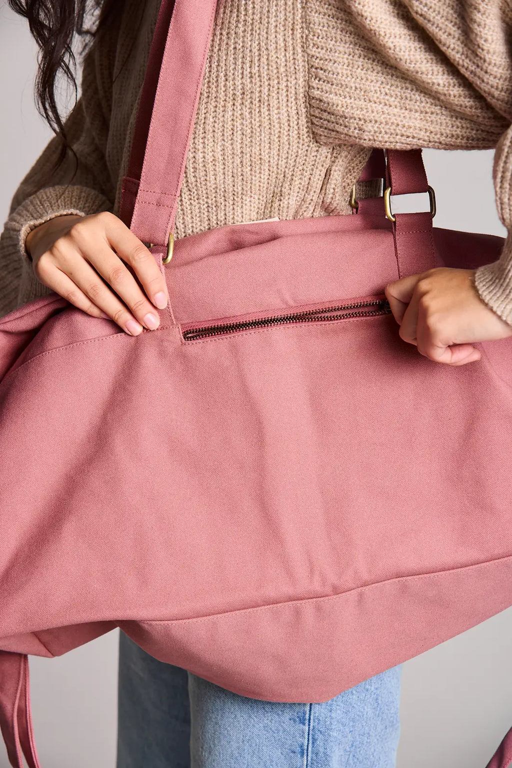 Yves large travel bag blush pink back pocket