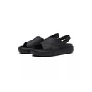 Crocs - Sandalias Brooklyn Luxe con tiras cruzadas - Negro