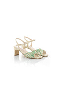 Sandalia de verano con tacón pequeño y correa dorada metalizada Zoltan Patricia Blanchet - face