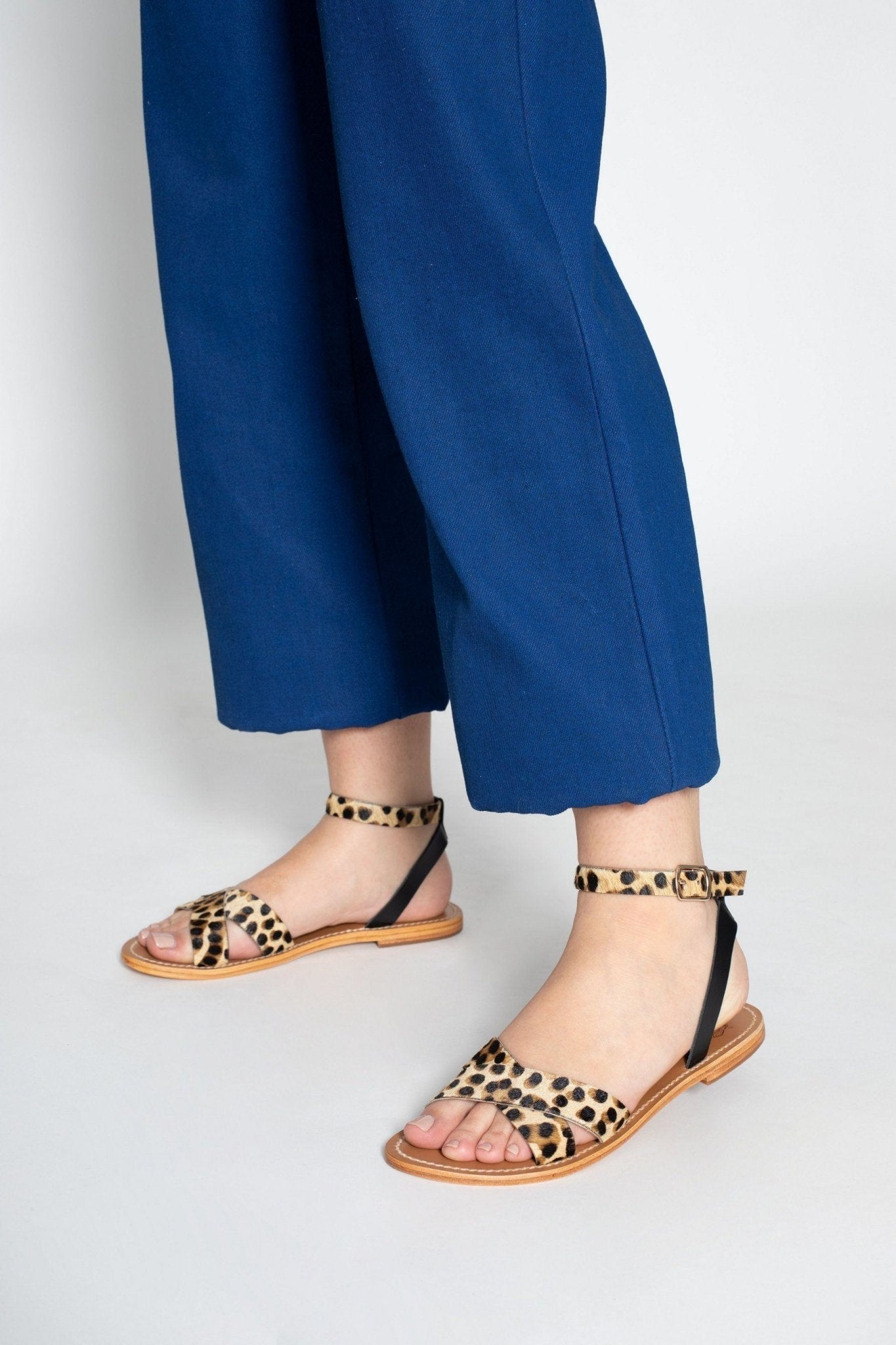 Les Bagatelles - Sandalias Brione - Negro y Leopardo