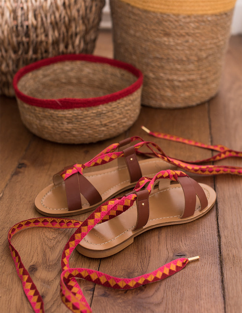 Zoé Flat Sandals - Ethnic Jacquard Cognac Leather