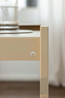 Details of the design of DONNA with minimalist design and elegant design.