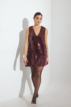 Vestido Corto Trapecio con Lentejuelas Burdeos