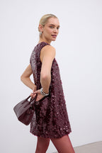 Vestido Corto Trapecio con Lentejuelas Burdeos