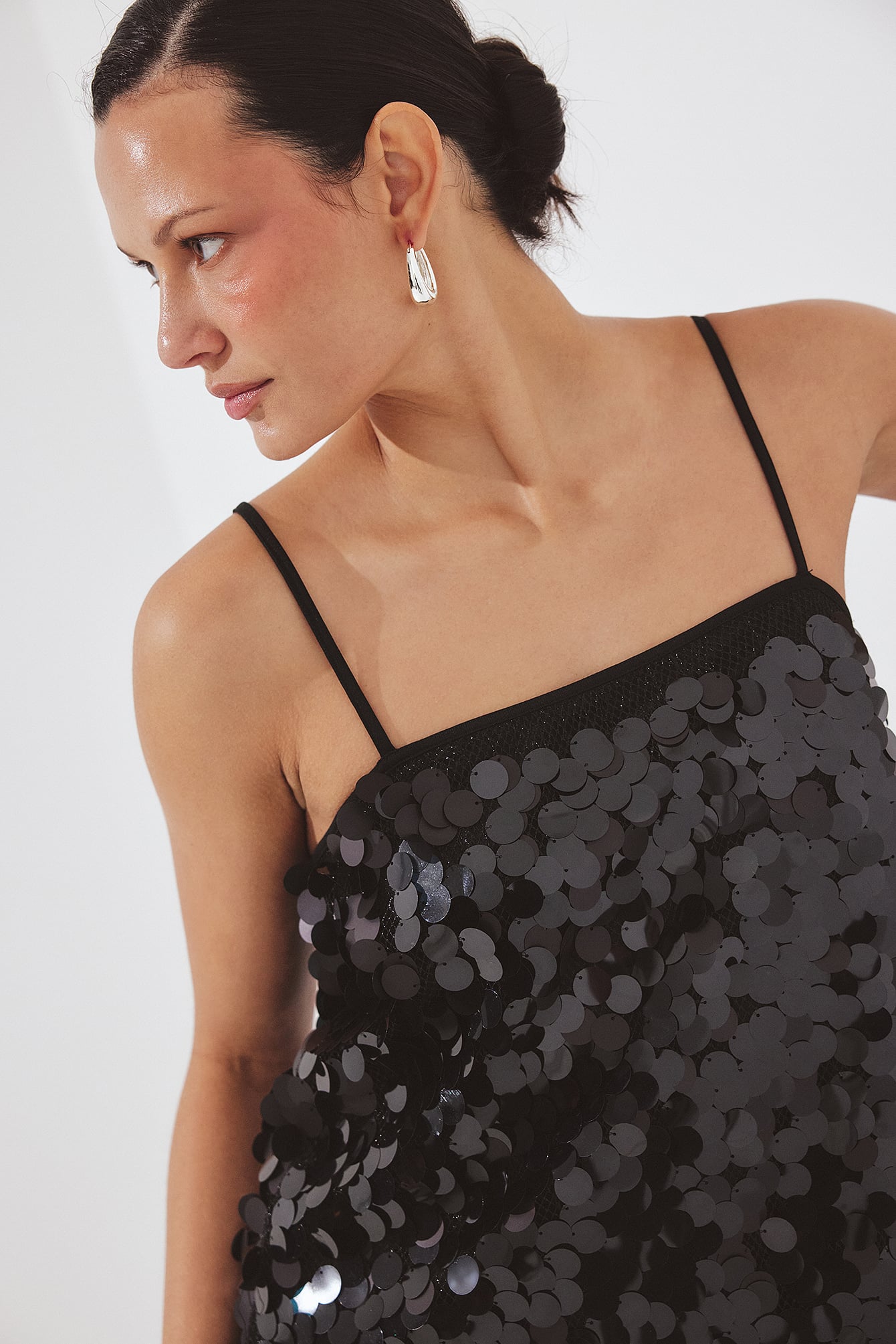 Robe Nuisette Courte À Sequins Noir