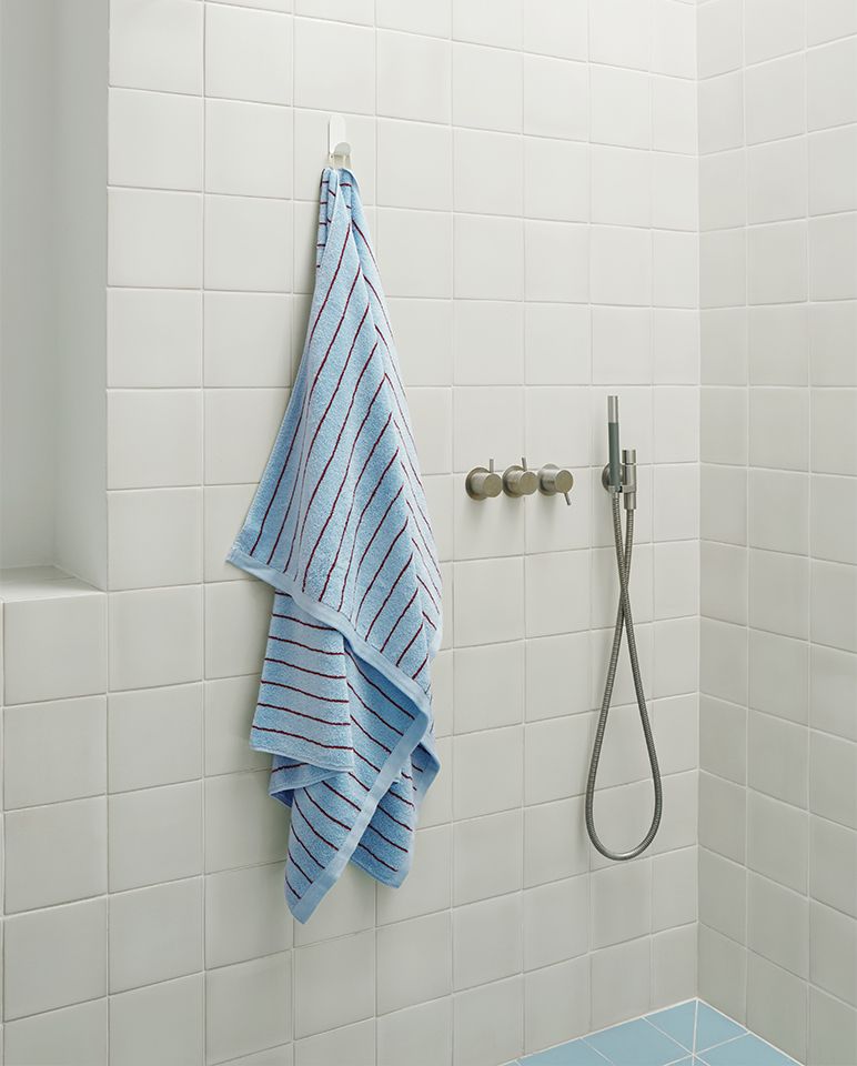 Serviette de bain - Bleu rayé Rouge