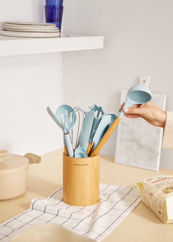 Kitchenware Studio - Utensilios de Cocina de Silicona & Madera - Azul Pastel