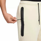 Short Nike Tech Fleece - Beige/Ecru
