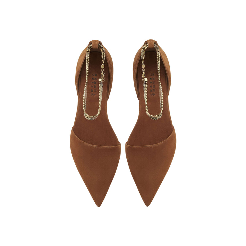 Sienna Camello Flat Ballerina in brown suede with chainlink anklet for elegance and comfort.