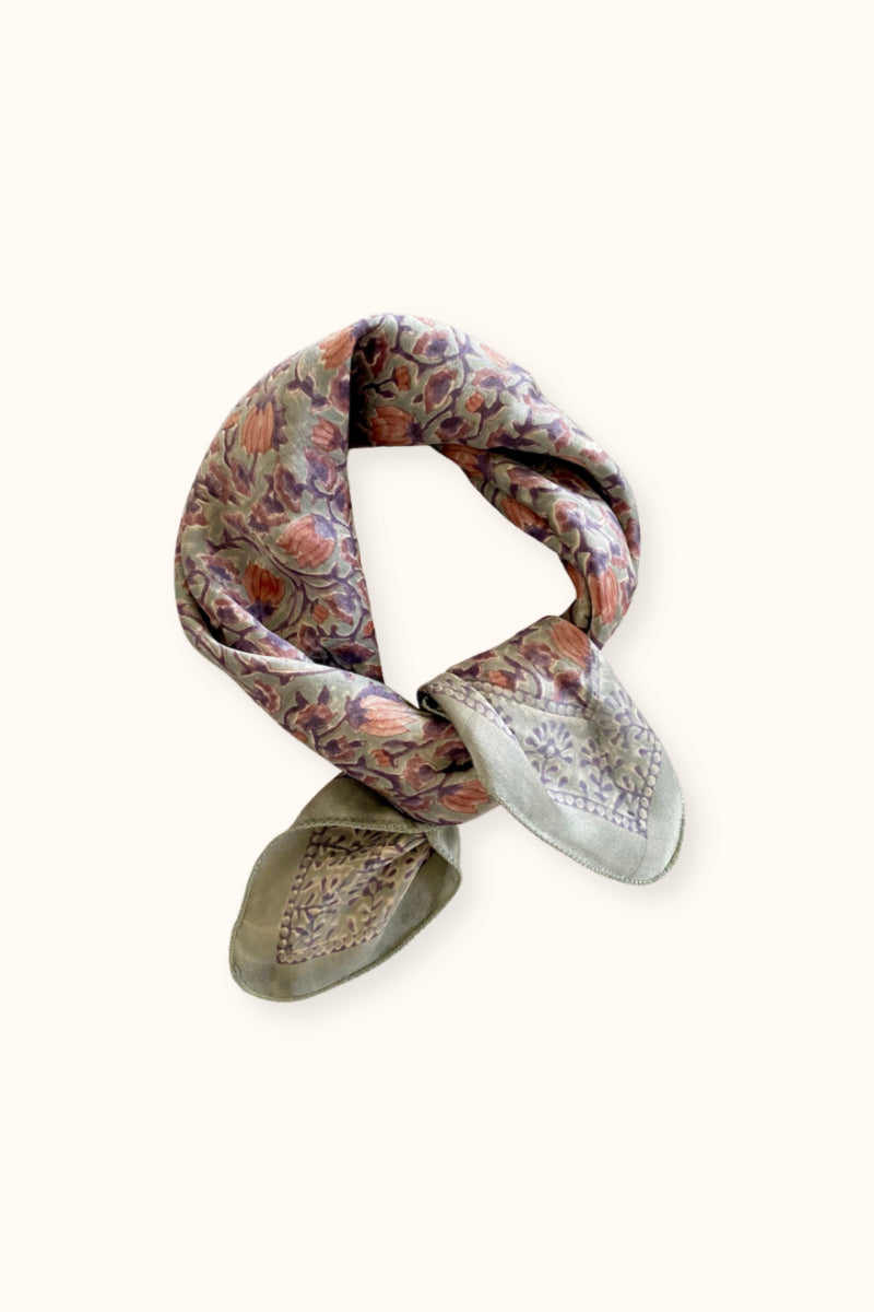 Small Foulard En Soie Manika "Amour" - Jade
