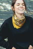 Small Foulard En Soie Manika "Poppy" - Gold