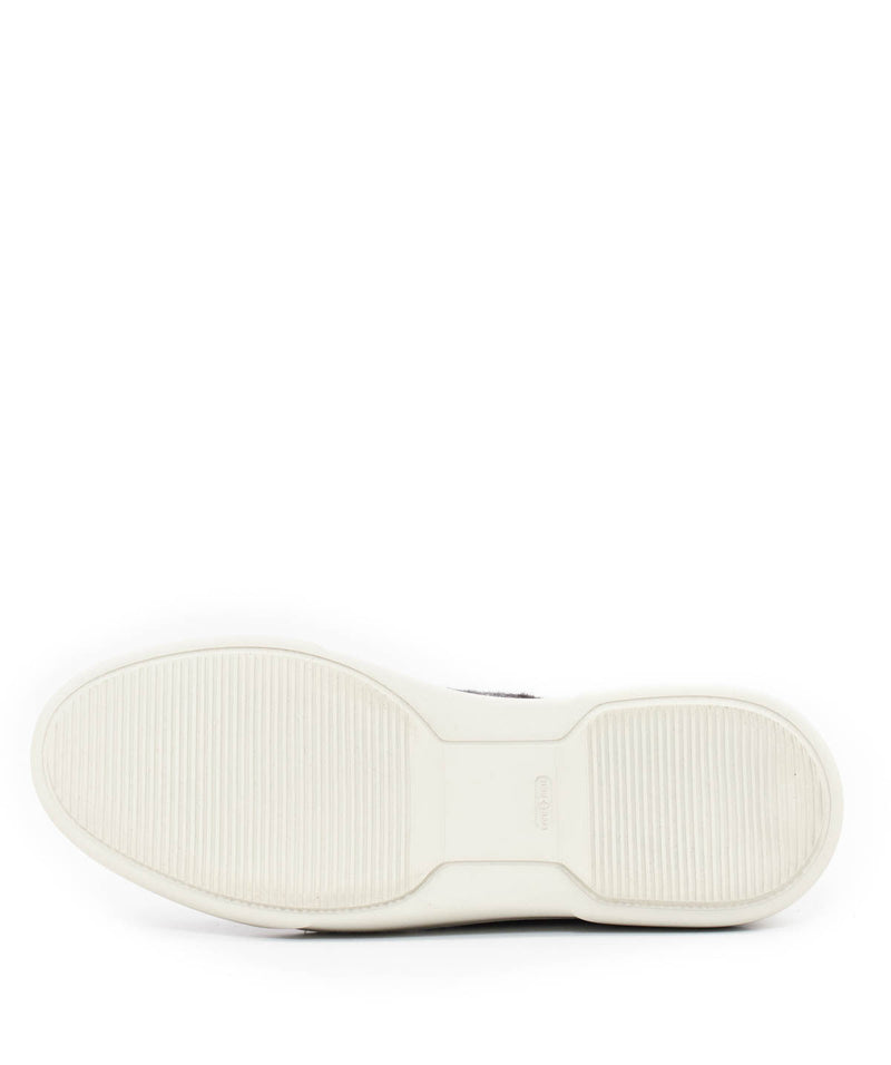 s/files/1/0898/2354/3633/files/sneakers-magnus-gris-chine.jpg_v_4800536901144-5_71809128-2c26-4a70-bd4d-264d1e29156b.jpg?v=1745553729
