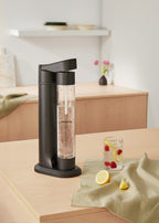 Soda Maker Studio - Máquina de agua con gas + botella 1L - Negra