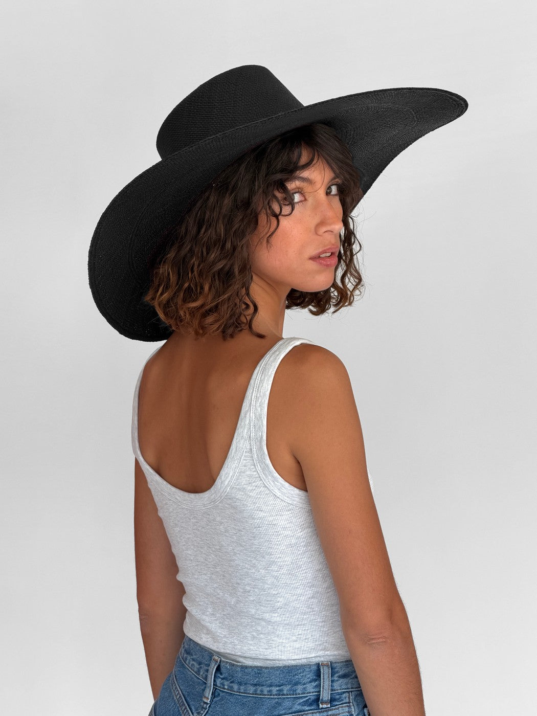 Solveig Xl Straw Hat - Black