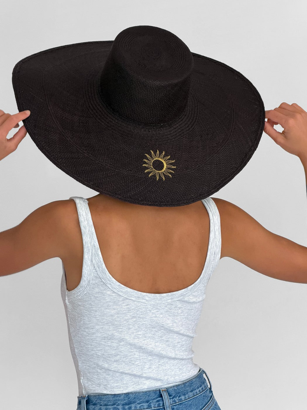 Solveig Xl Straw Hat - Black