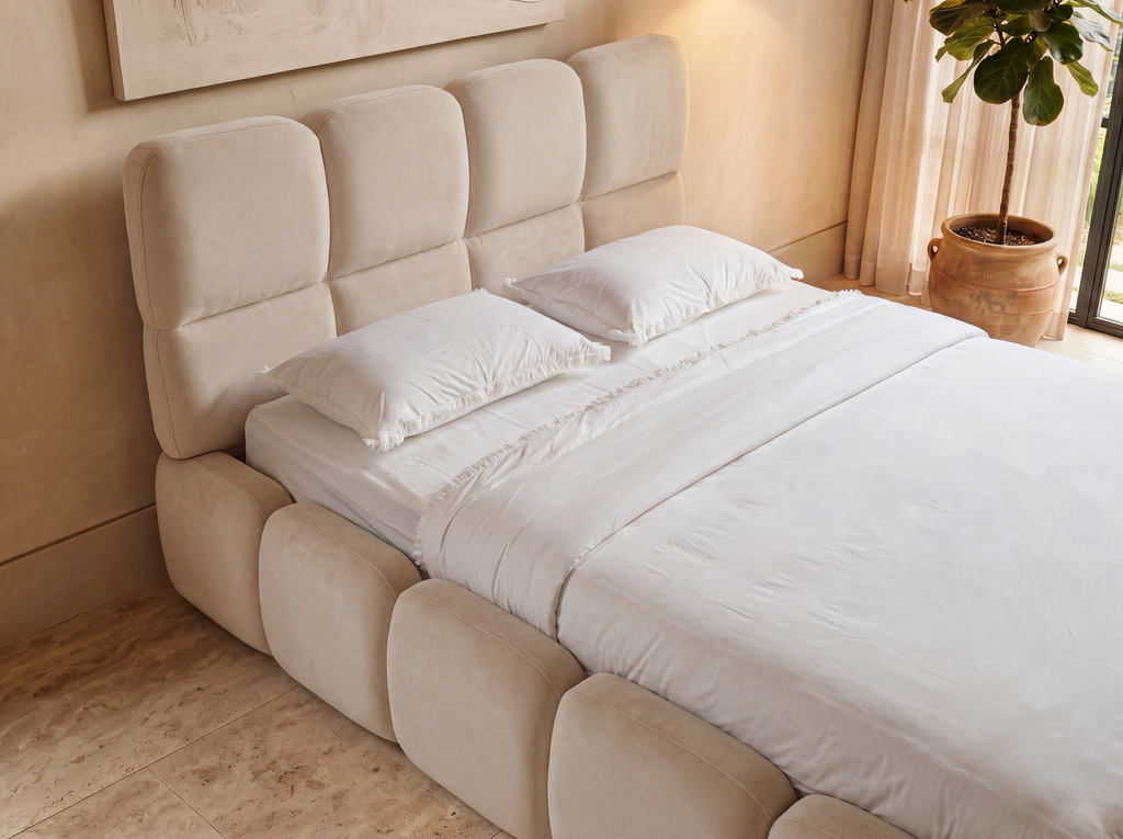 Sora - Ottoman Bed - Velvet