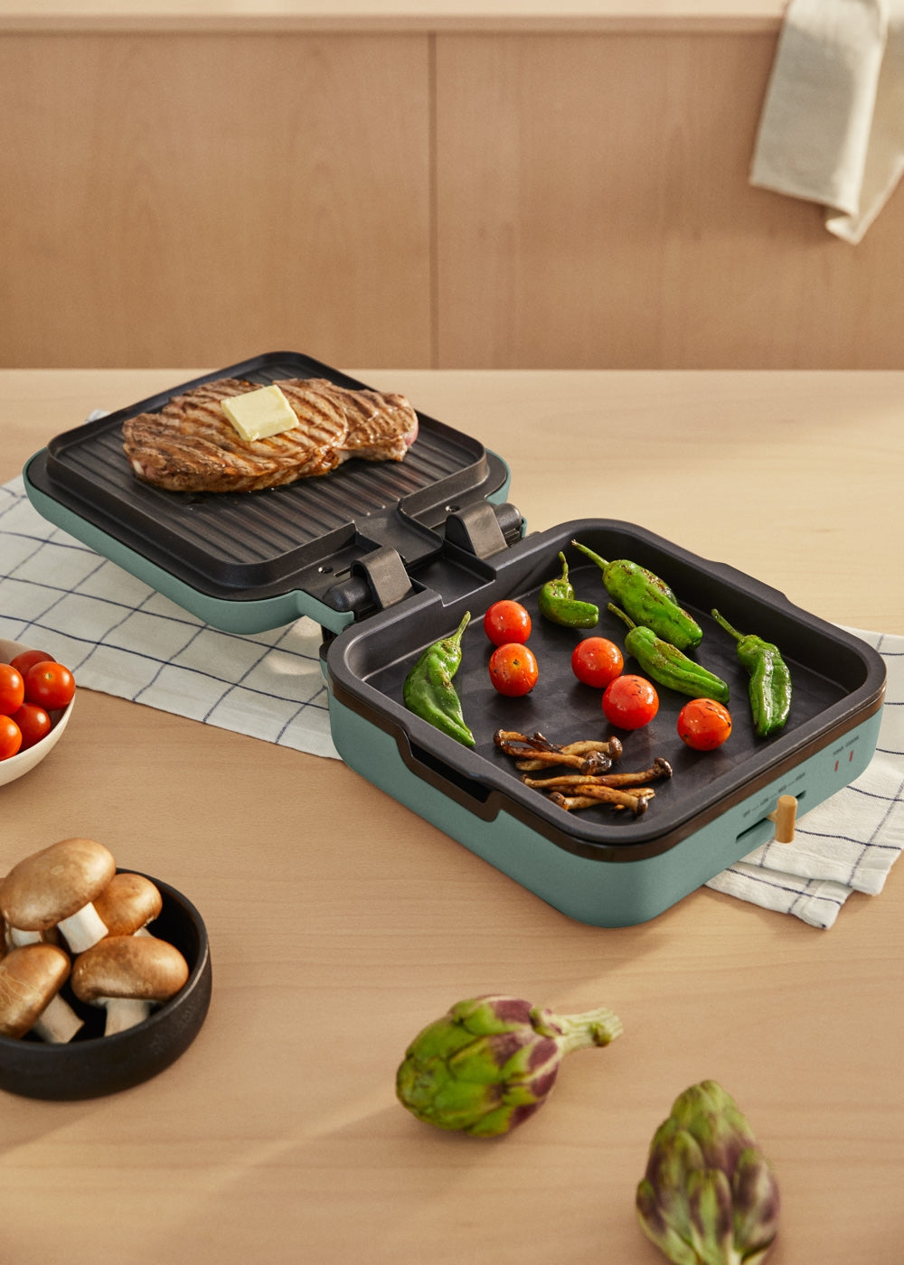 Stone Studio Pro - Multifunction Grill with 180º Opening - Sage Green