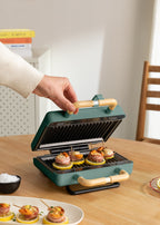 Stone Studio Double - Sandwichera, Grill y Gofrera Con Placas Intercambiables - Verde Salvia