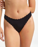 String menstruel noir en dentelle