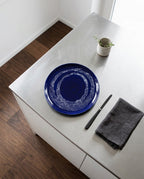 Feast - Lot De 2 Assiettes - L - Grès - Bleu Foncé Dots Blanc